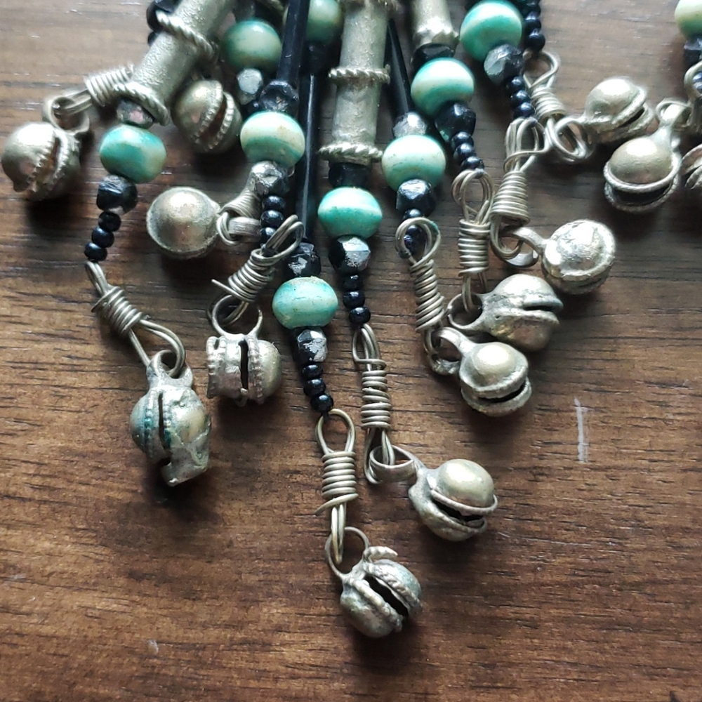 Vintage turquoise long clip-on earrings - Picture 5 of 12